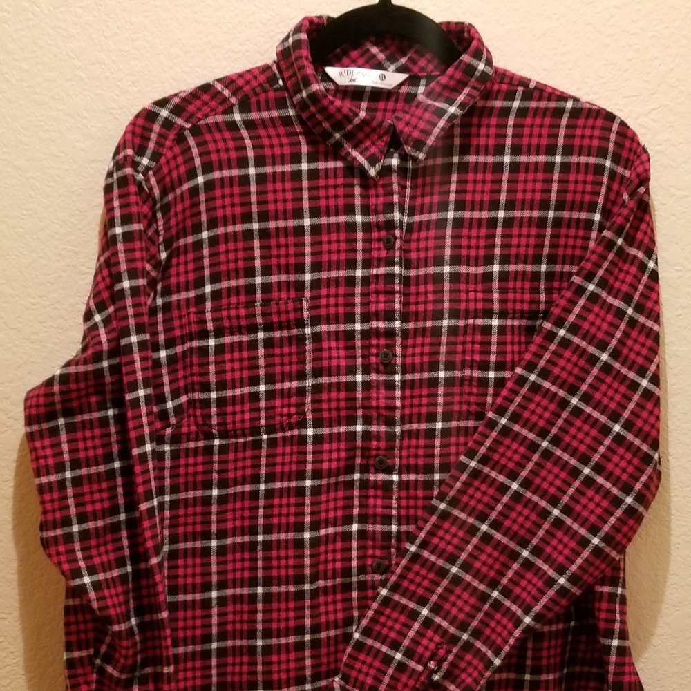 Women's Rider's  flannel buttun up shirt